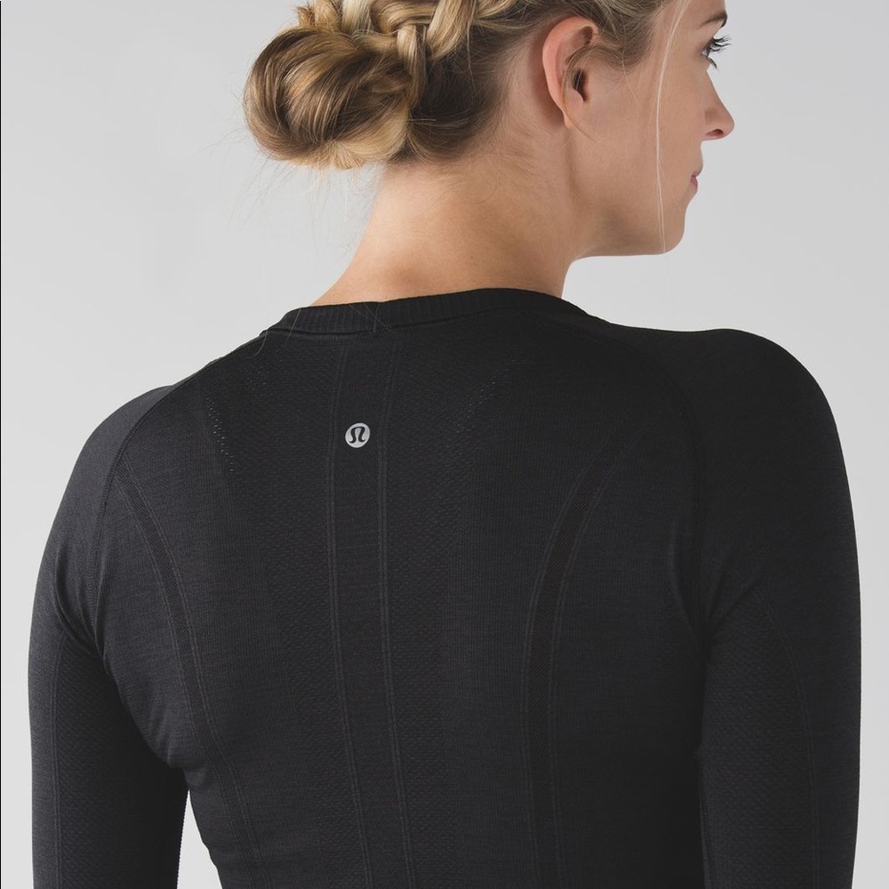 Lululemon long sleeve cropped swiftly tech top